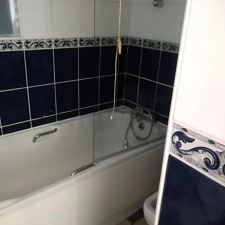 Ensuite Lovely Double Room With A Tv