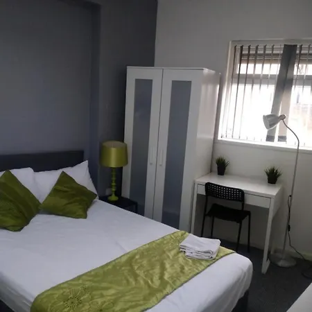Ensuite Lovely Double Room With A Tv